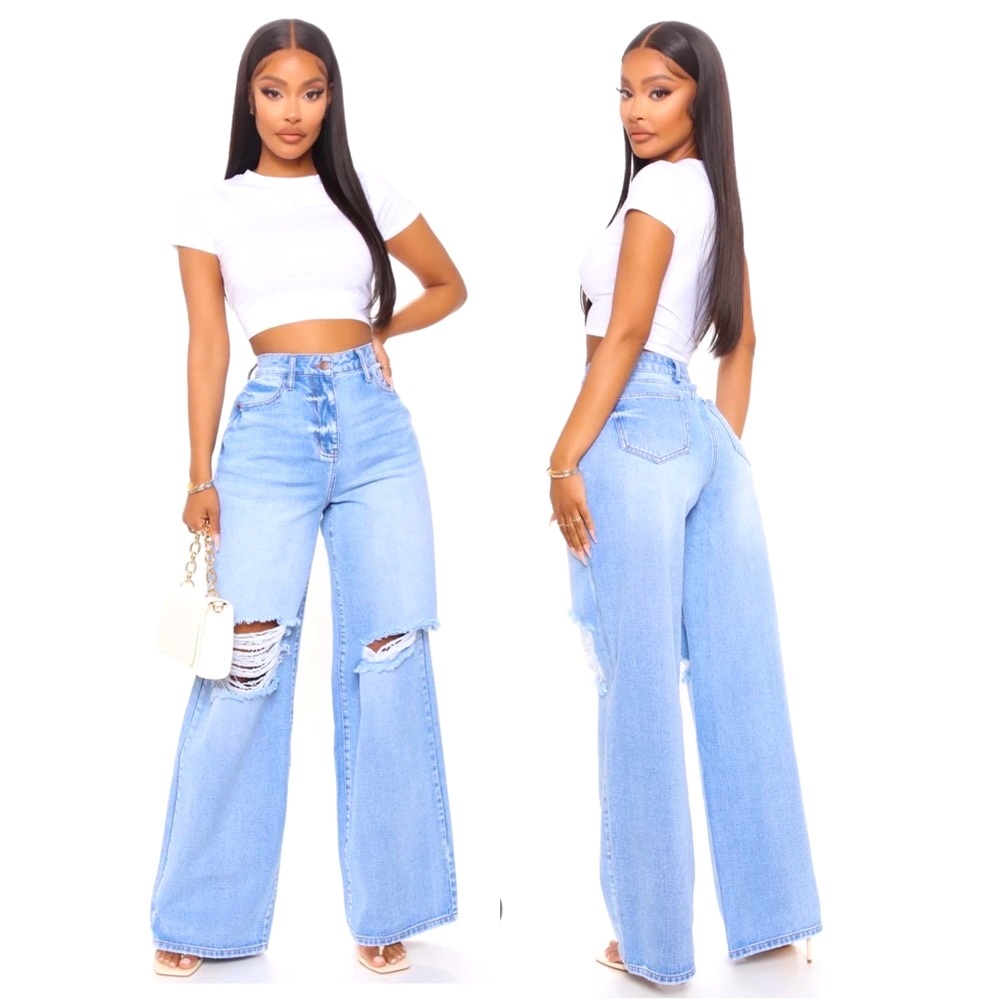 Fashion Nova - Wide Leg 90s Skater Jeans - Medium Blue Wash - Size 1 - Trending